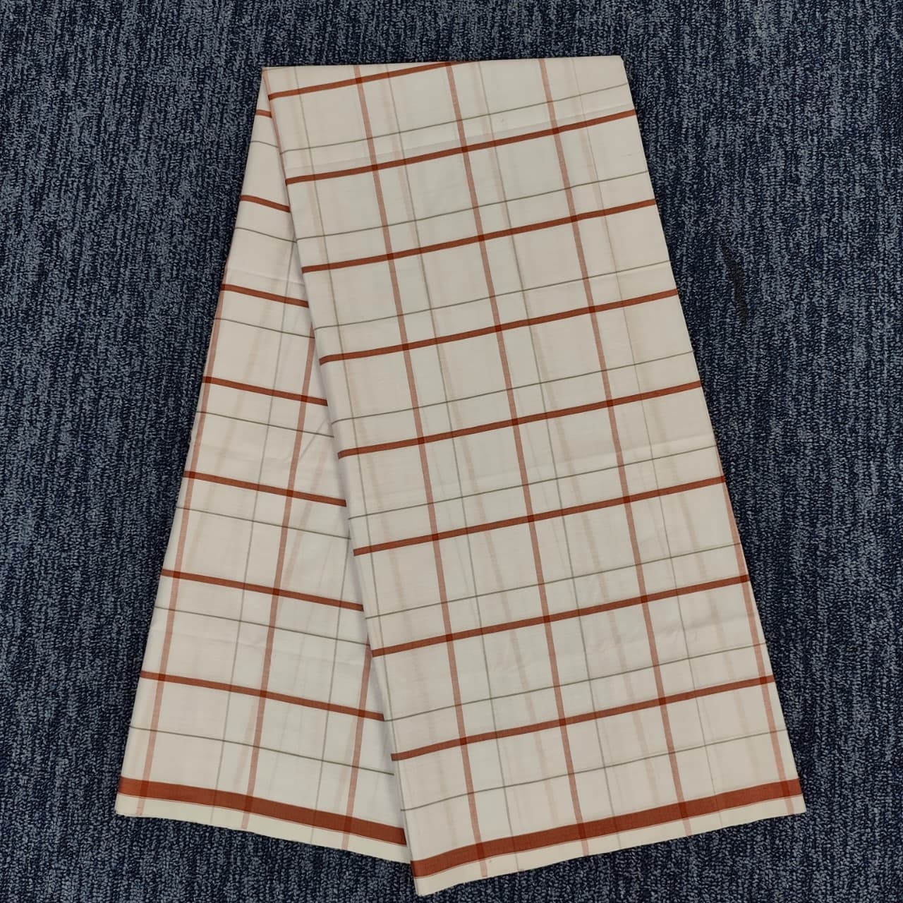 Talukdar Lungi C5516-A  – Premium Cotton (5.5 Hand)