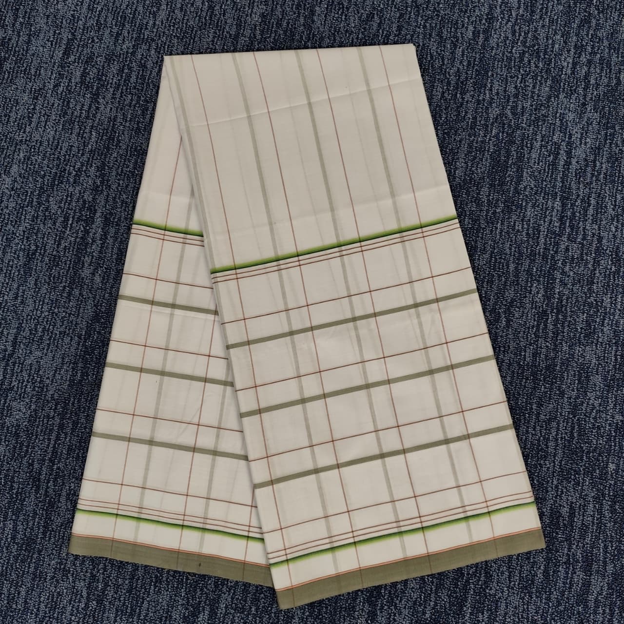 Talukdar Lungi C5515-A  – Premium Cotton (5.5 Hand)