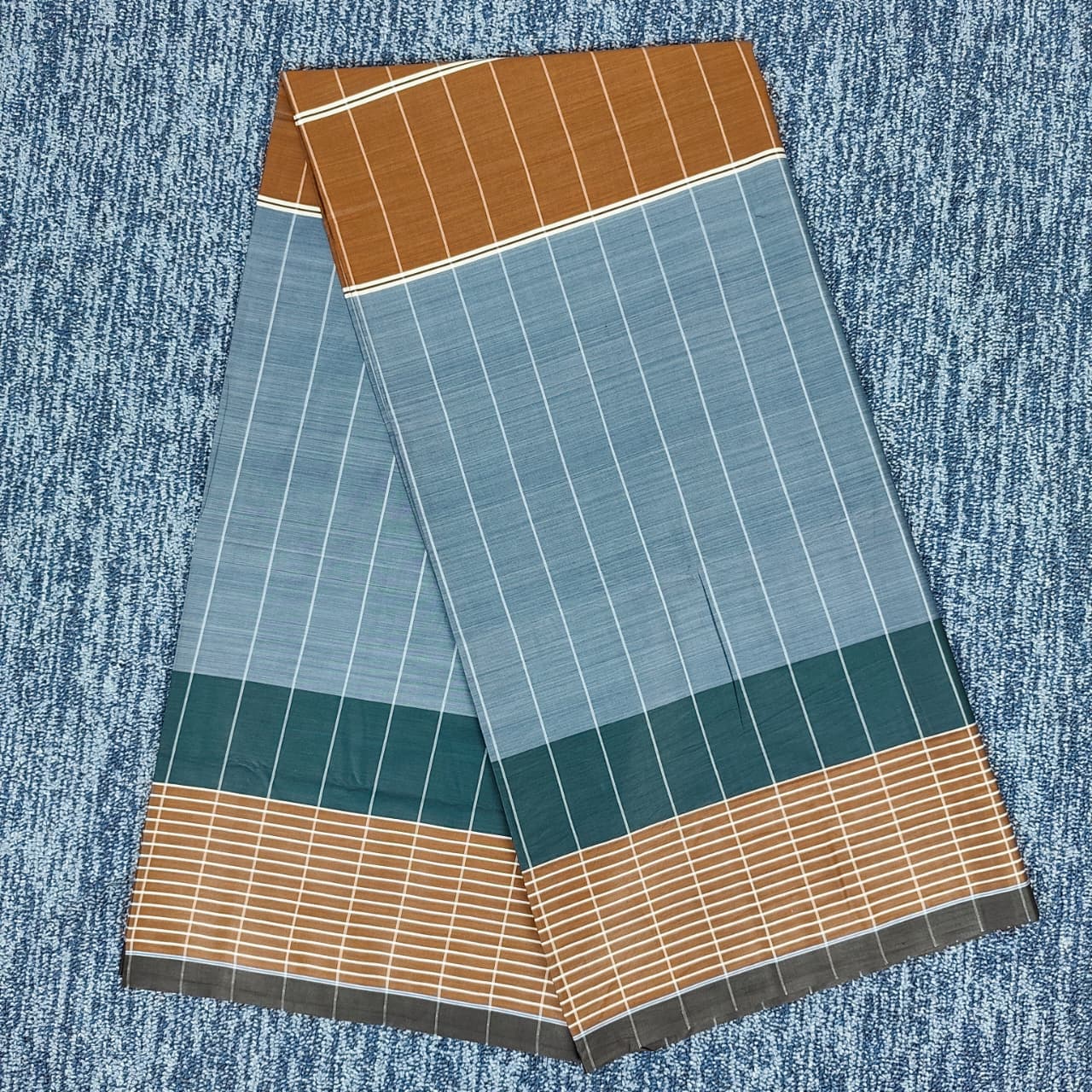 Talukdar Lungi C551O-F  – Premium Cotton (5.5 Hand)
