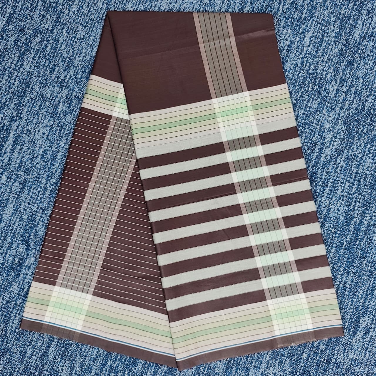Talukdar Lungi C5522-D  – Premium Cotton (5.5 Hand)