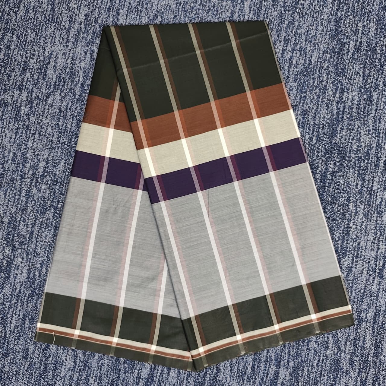 Talukdar Lungi C5521-D  – Premium Cotton (5.5 Hand)