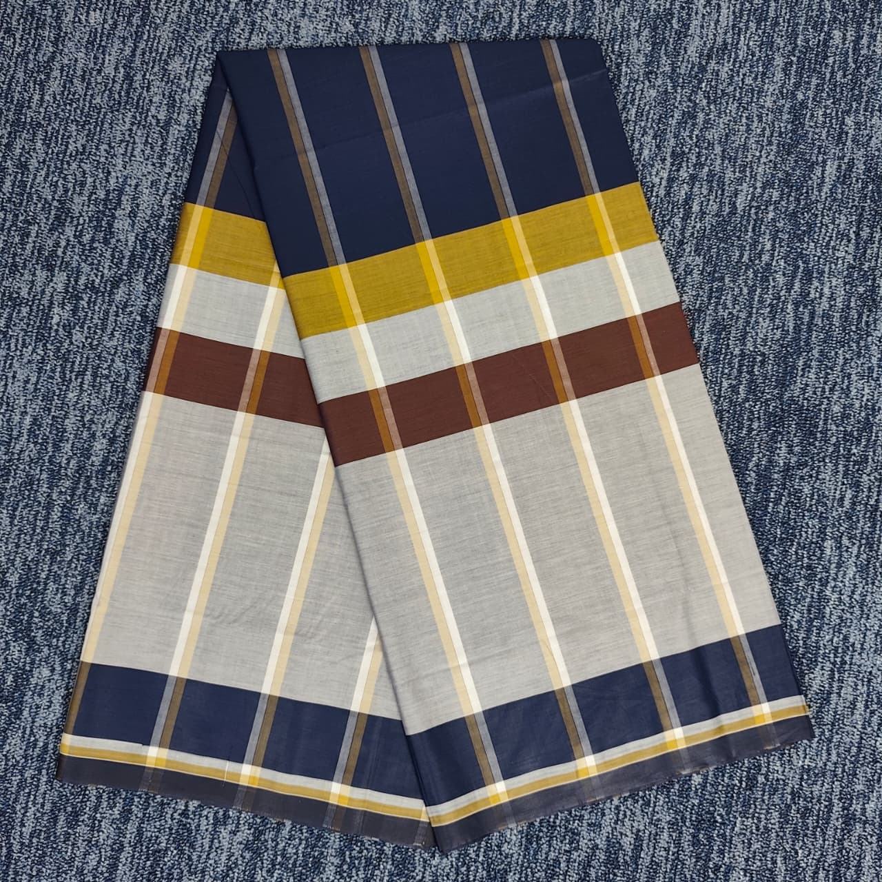 Talukdar Lungi C5521-B  – Premium Cotton (5.5 Hand)
