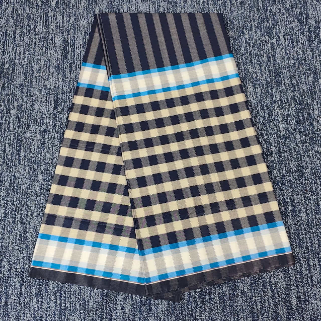 Talukdar Lungi C5524-A  – Premium Cotton (5.5 Hand)